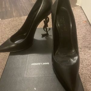 Black leather women’s size 8